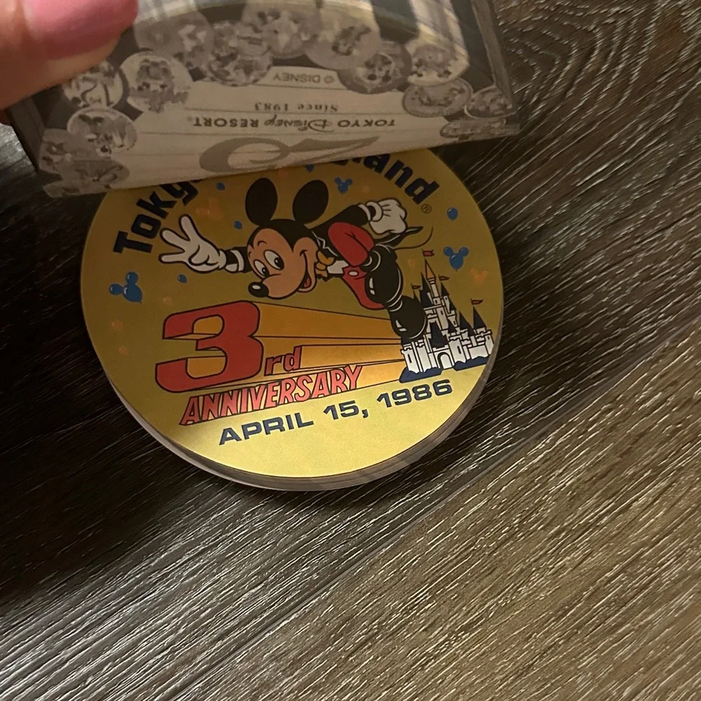 Disney Colorful 25th Anniversary notepad